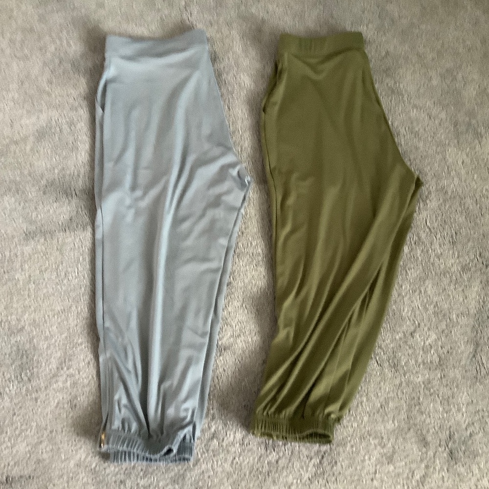 Two pair Lisa Rinna Pants